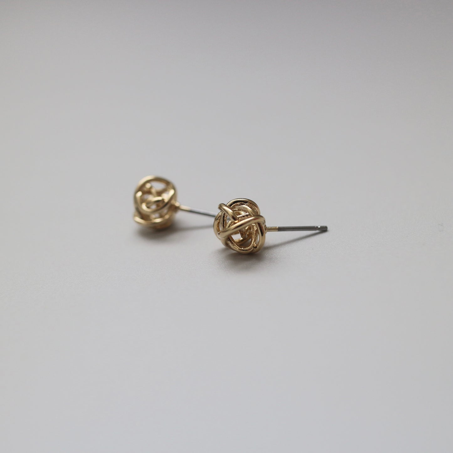 knit pierce