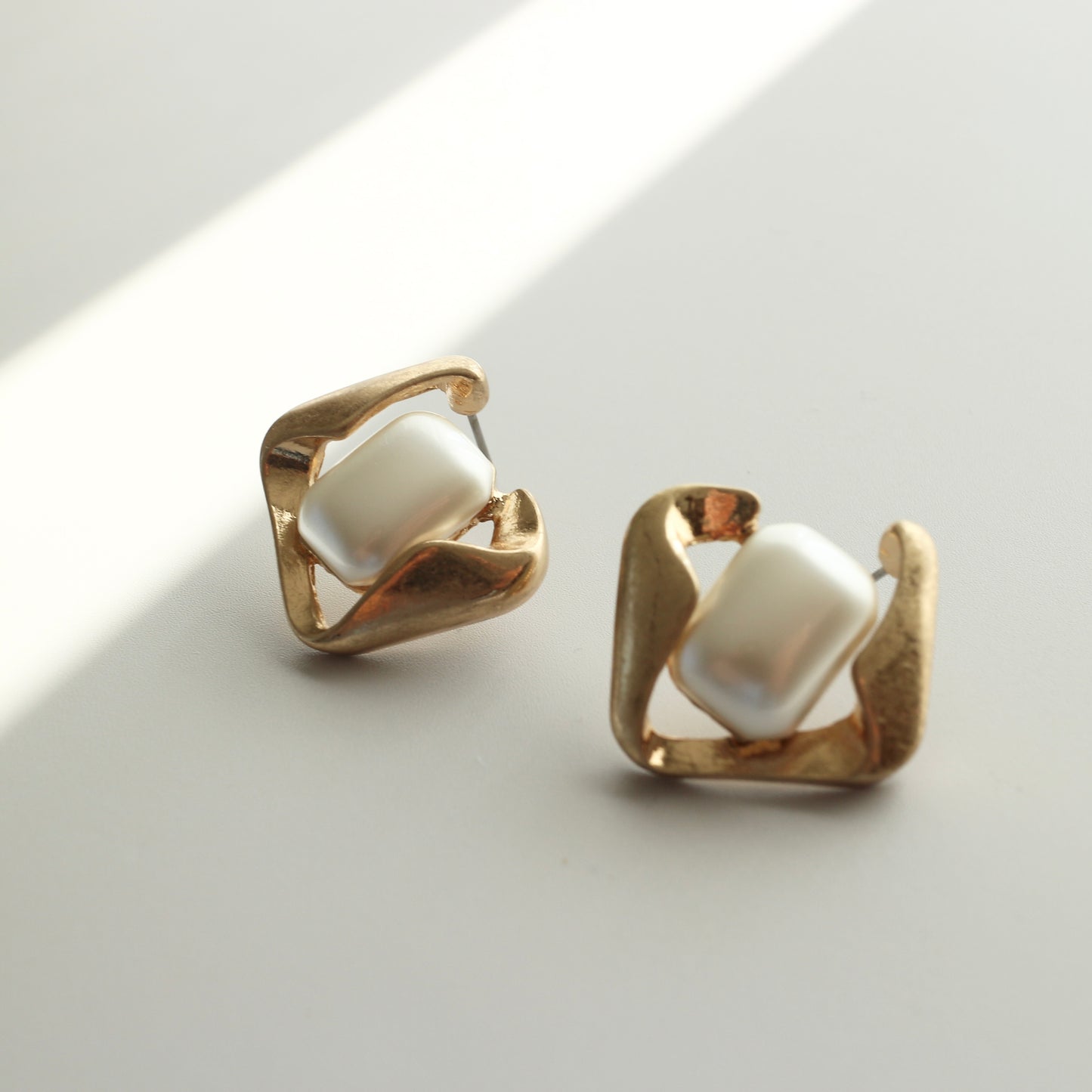 square pierce