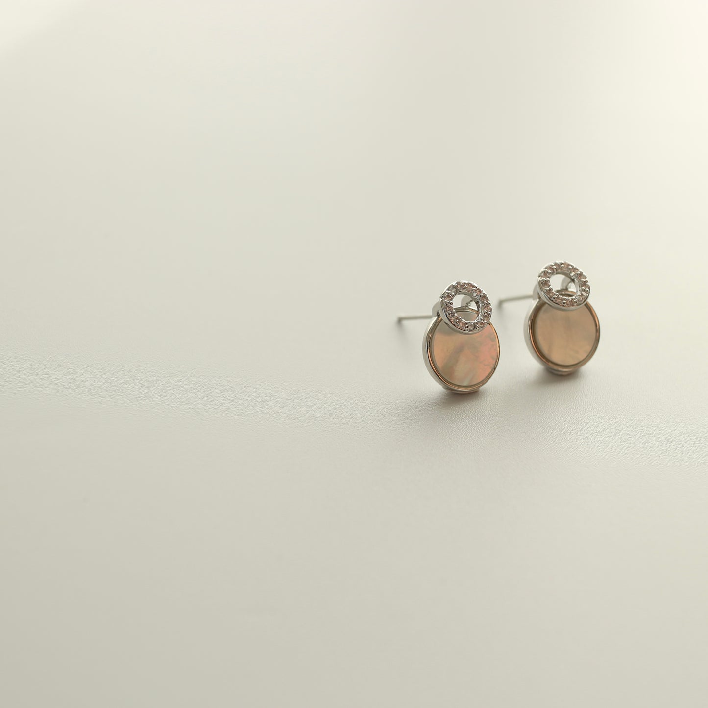 round zirconia pierce