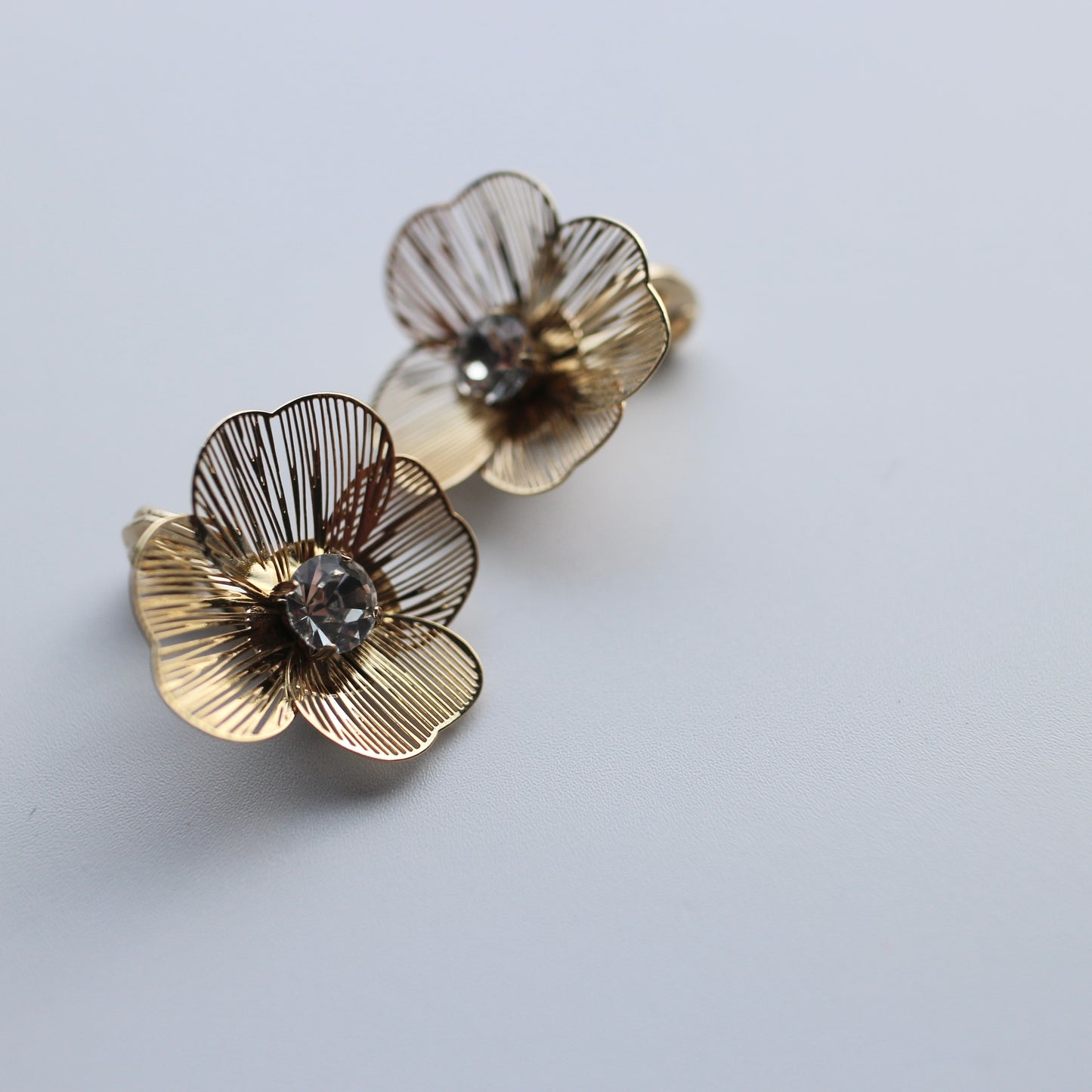 mesh flower earring
