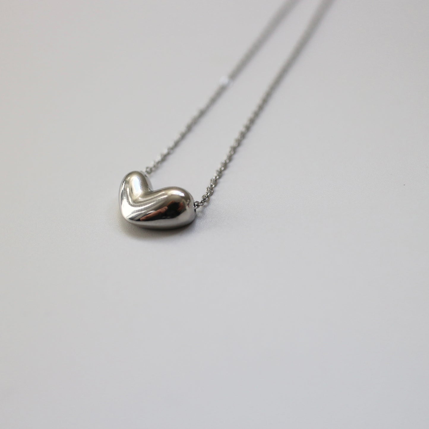 plump heart chain necklace