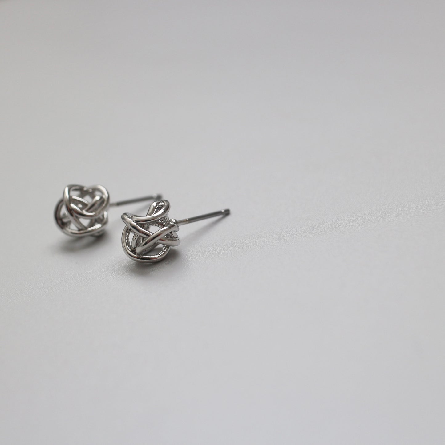 knit pierce