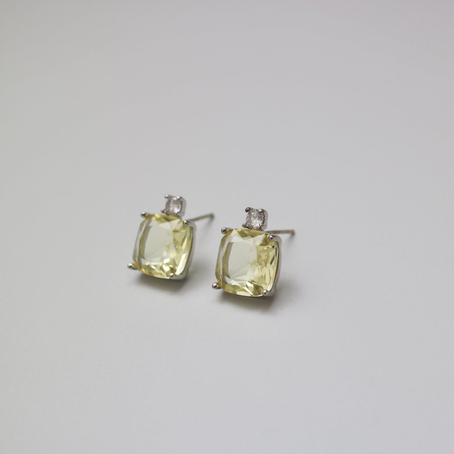 yellow glass pierce
