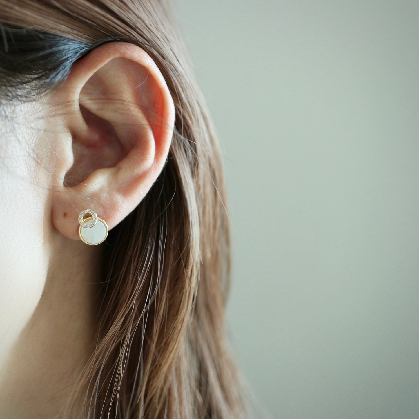 round zirconia pierce
