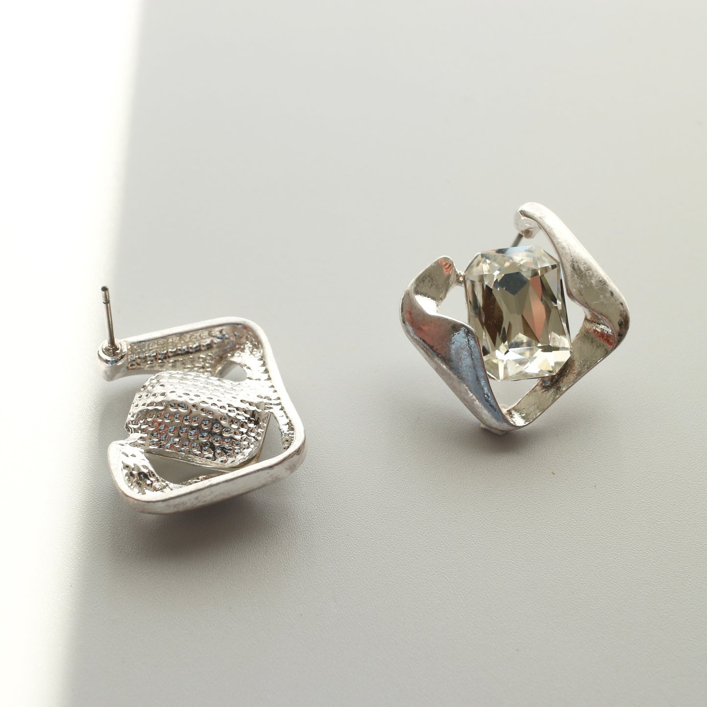 square pierce