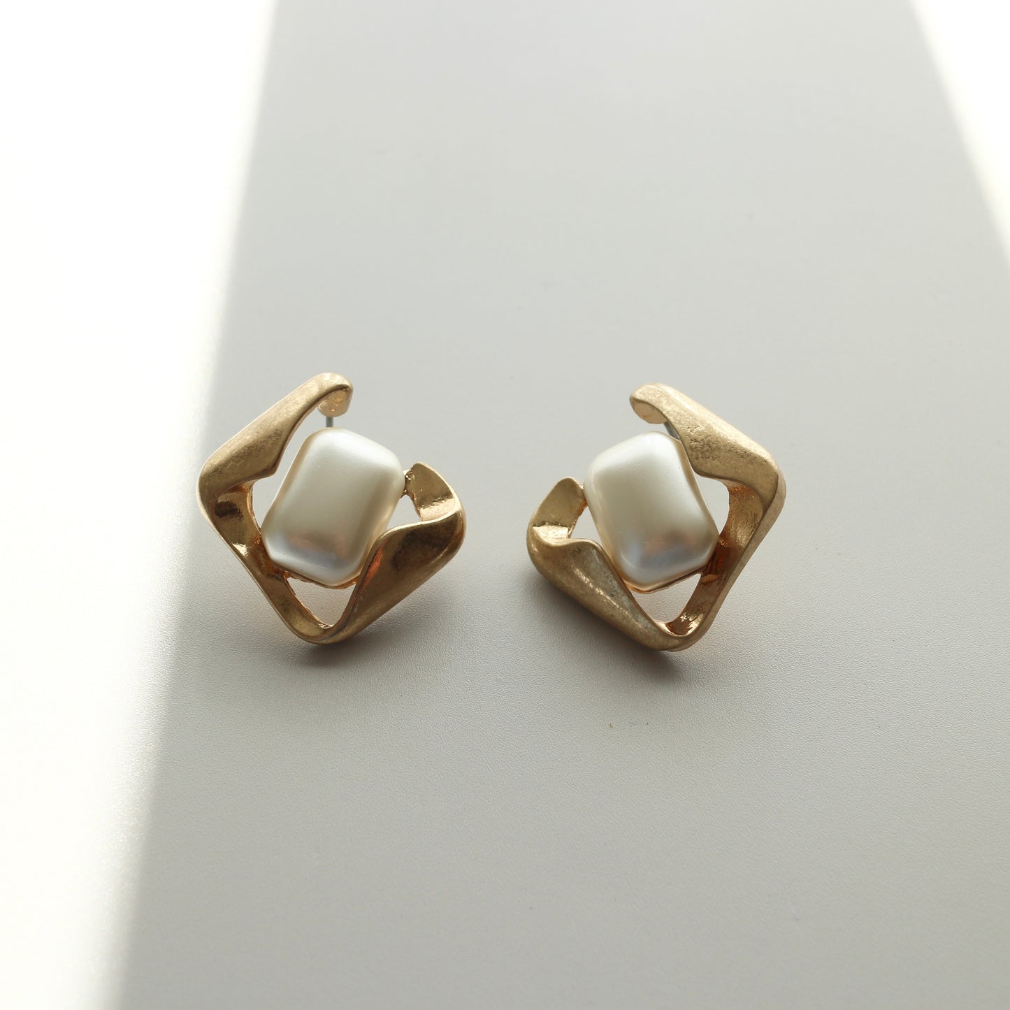 square pierce