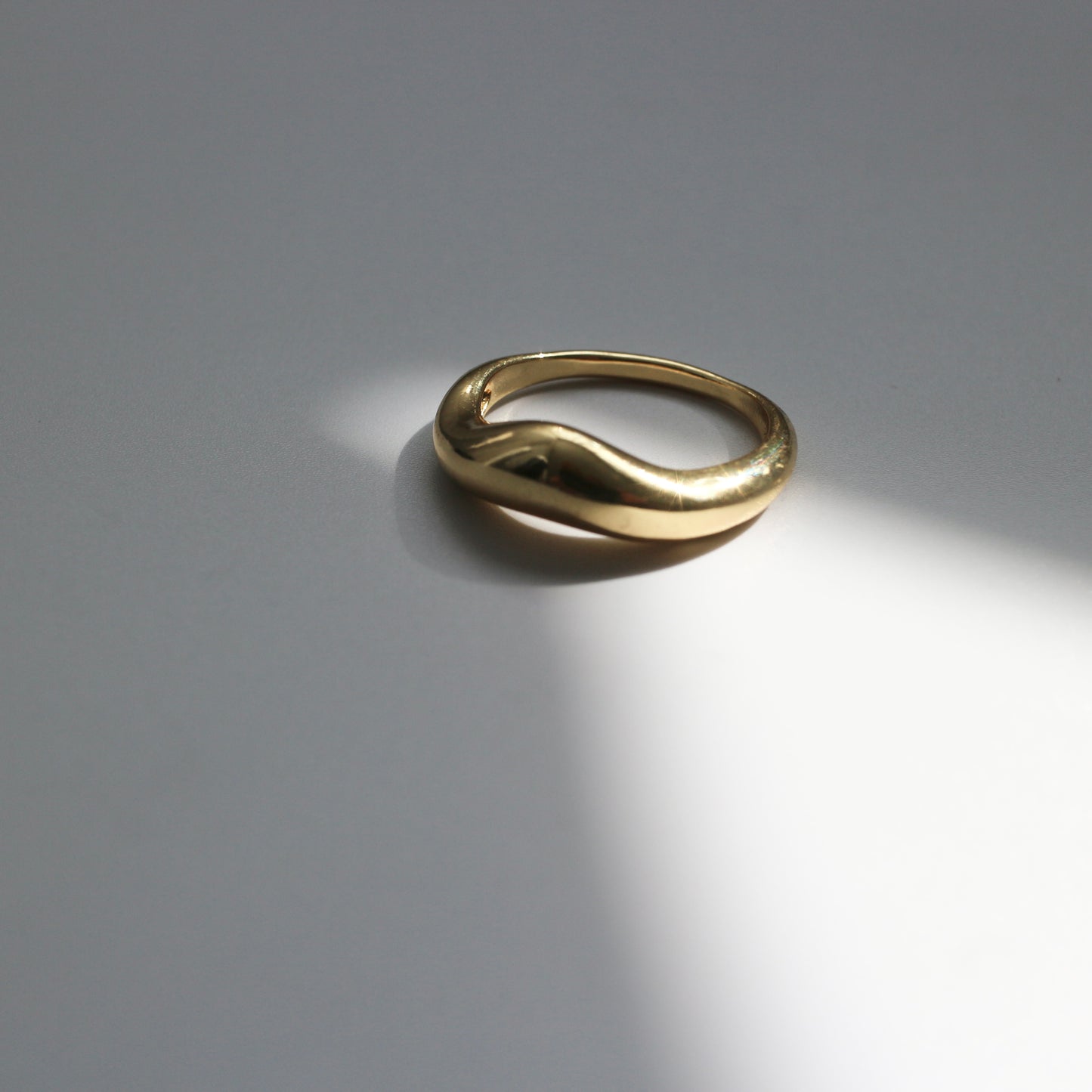 Bolddesign ring