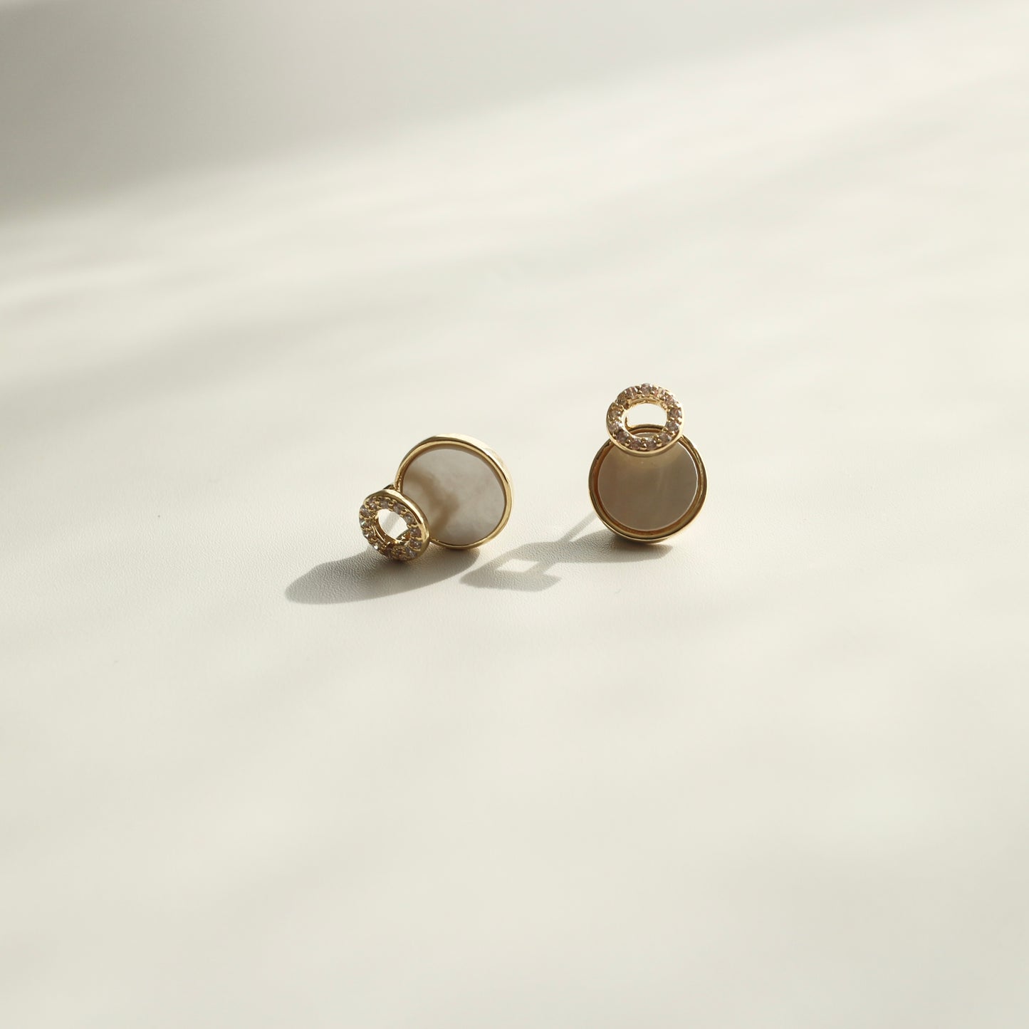 round zirconia pierce