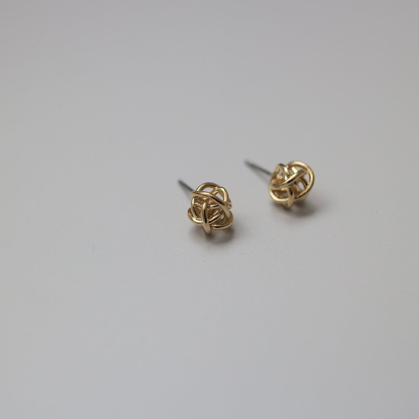 knit pierce