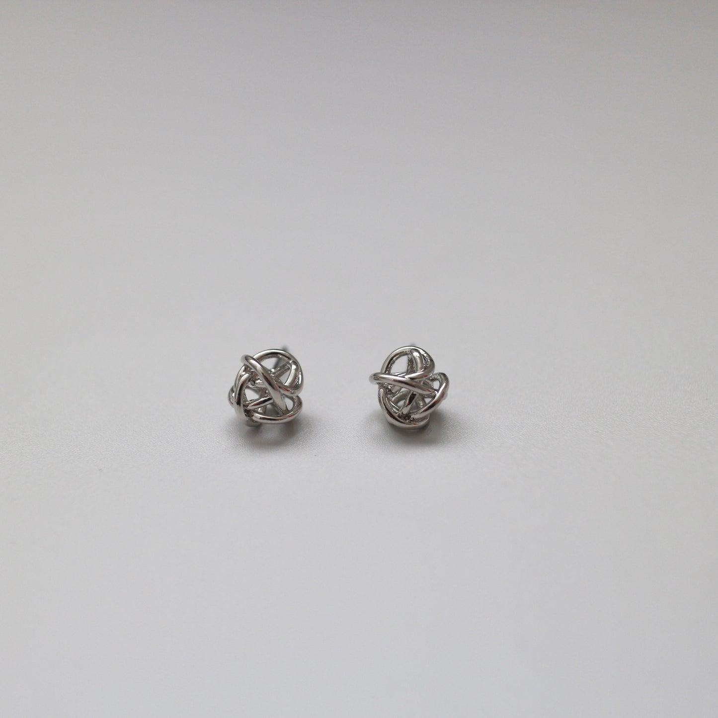 knit pierce