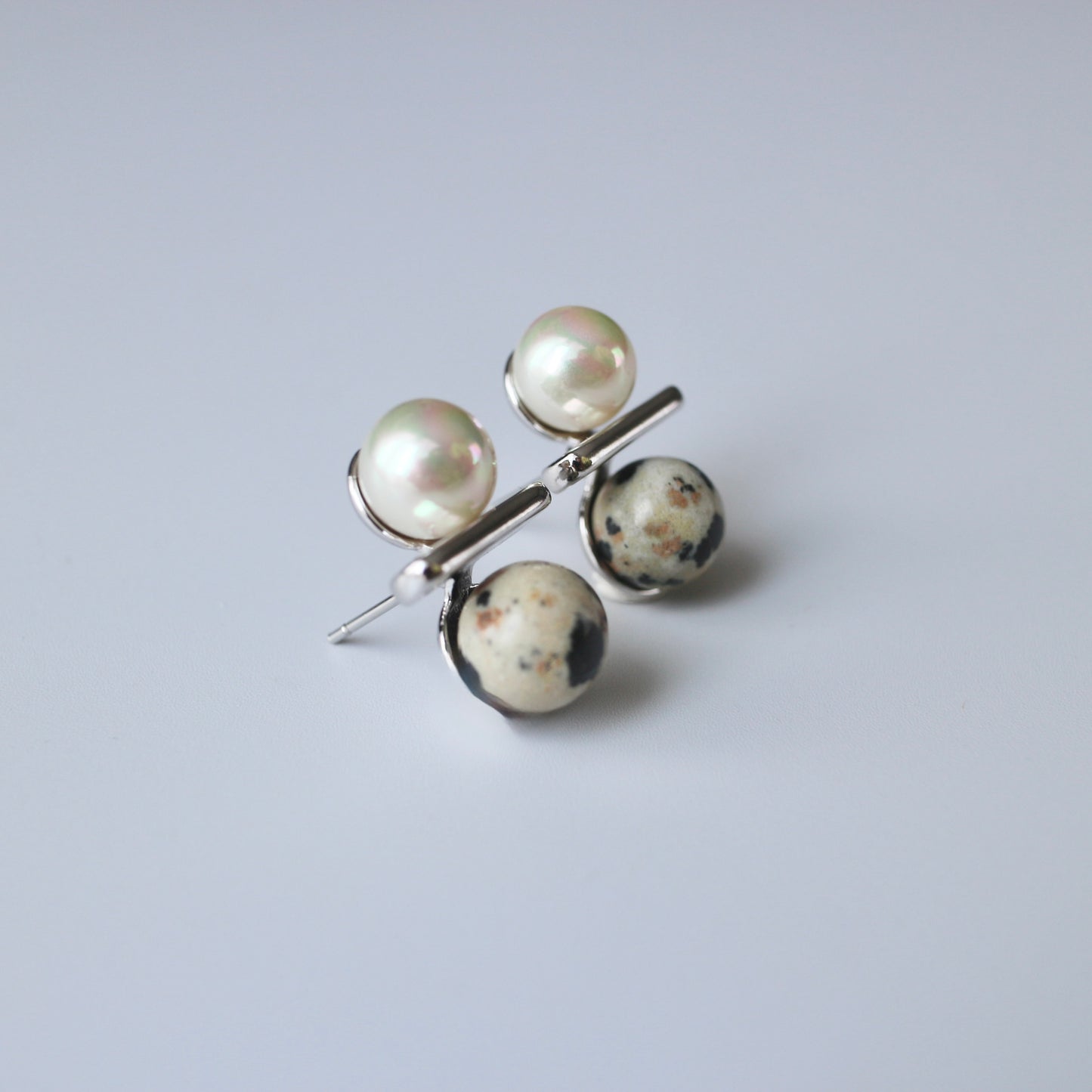 ニュアンスバランスピアス（Dalmatian Jasper）