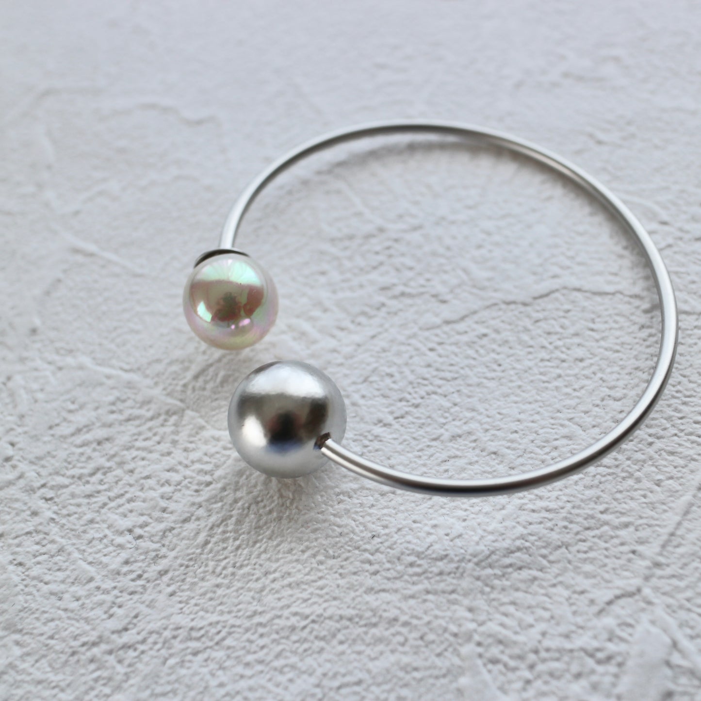 Pearl bangle