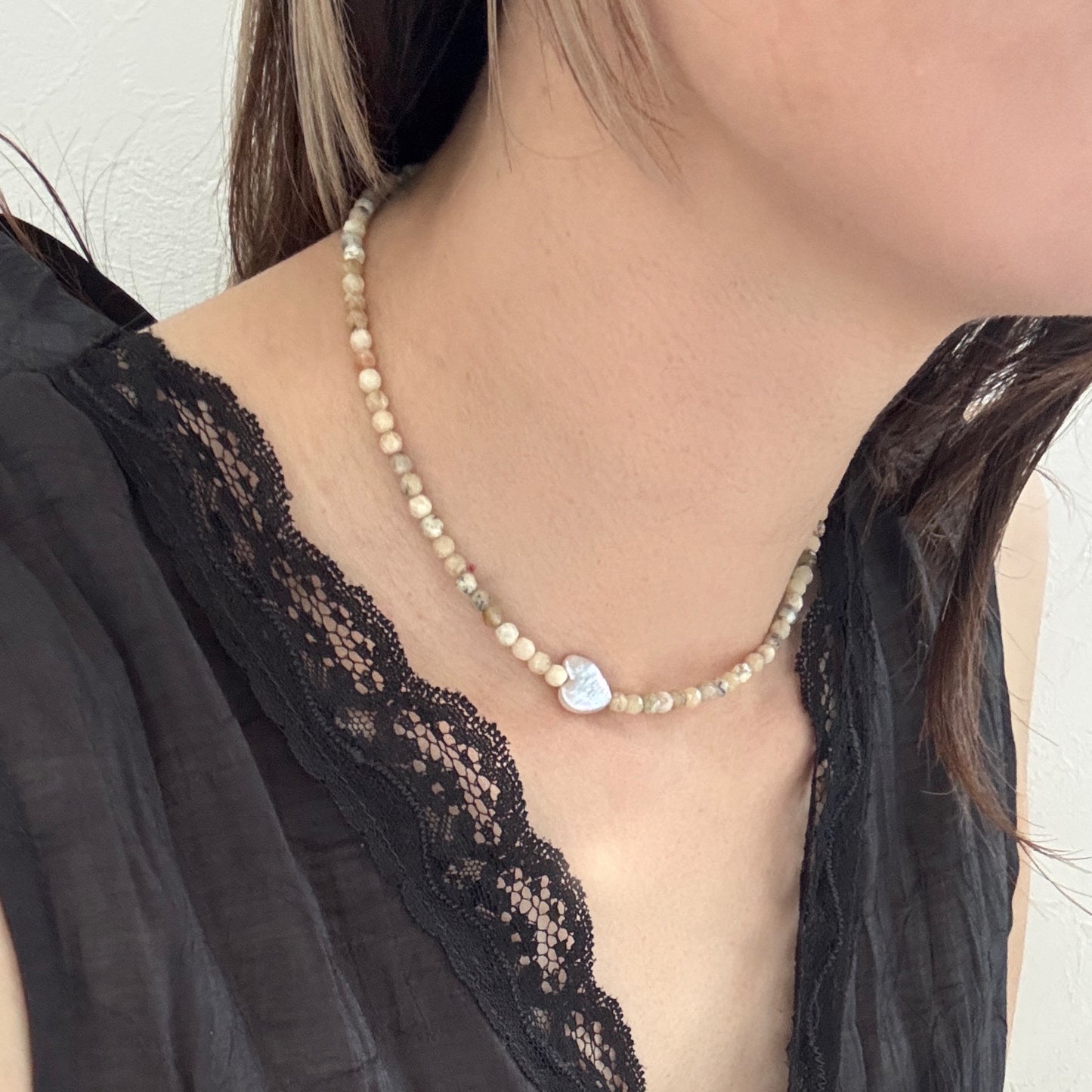 Blue Sheen Heart ネックレス