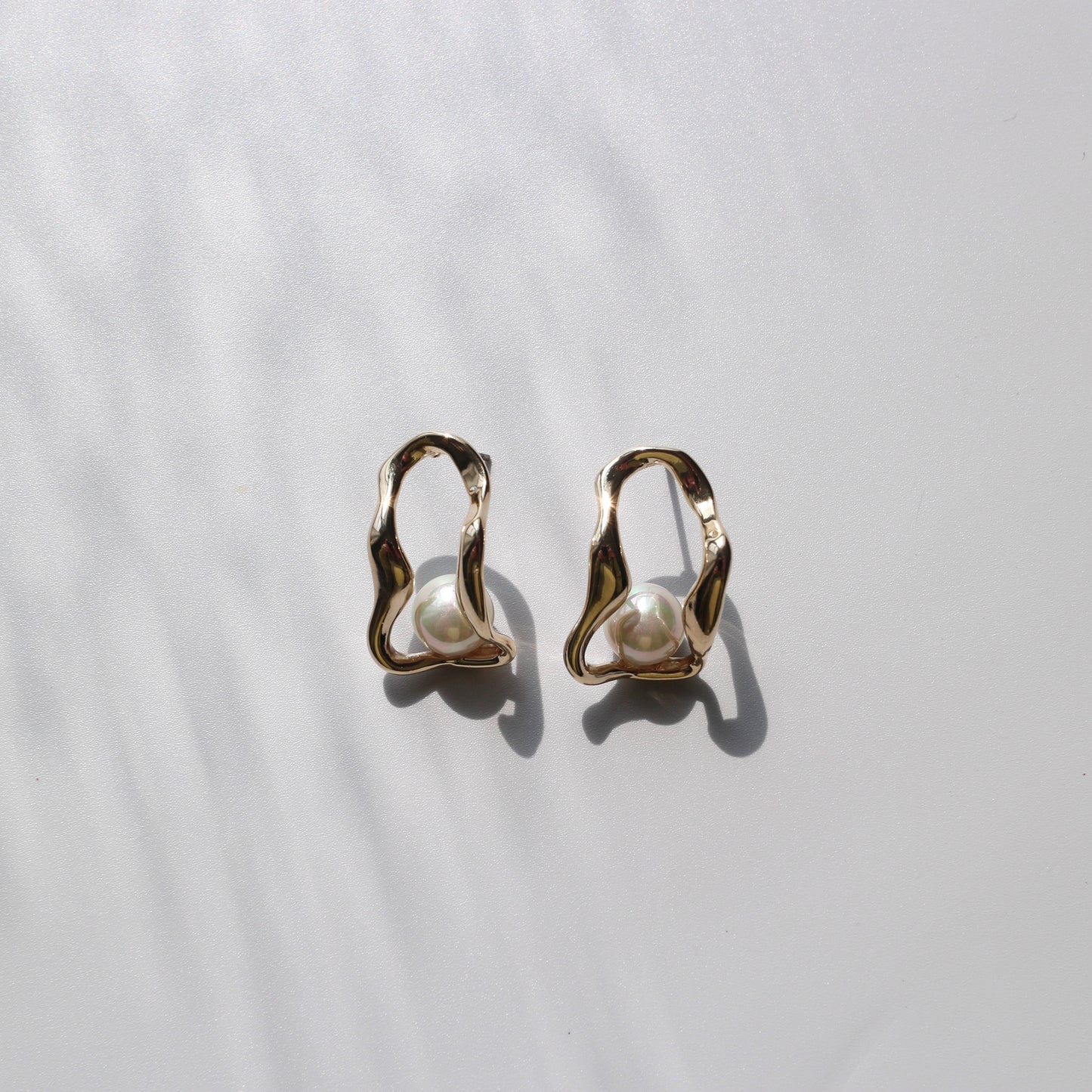 Nuance Metal Pearl Pierce