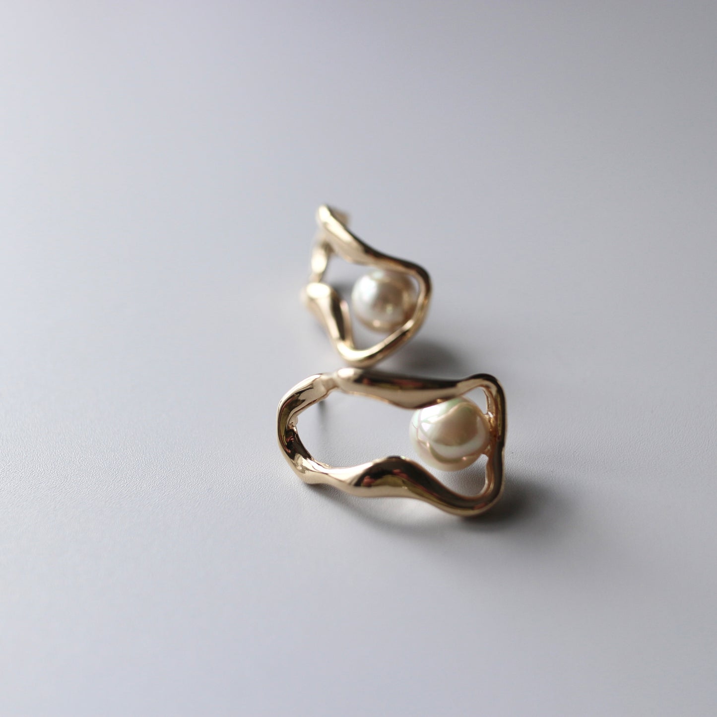 Nuance Metal Pearl Pierce