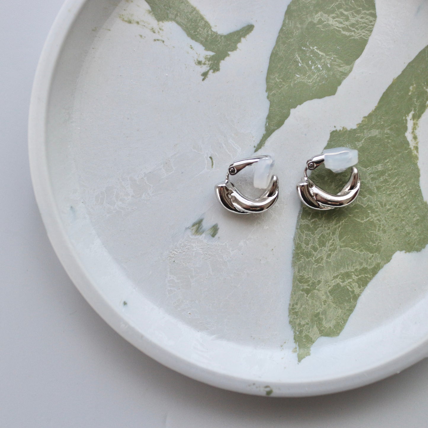cross earring