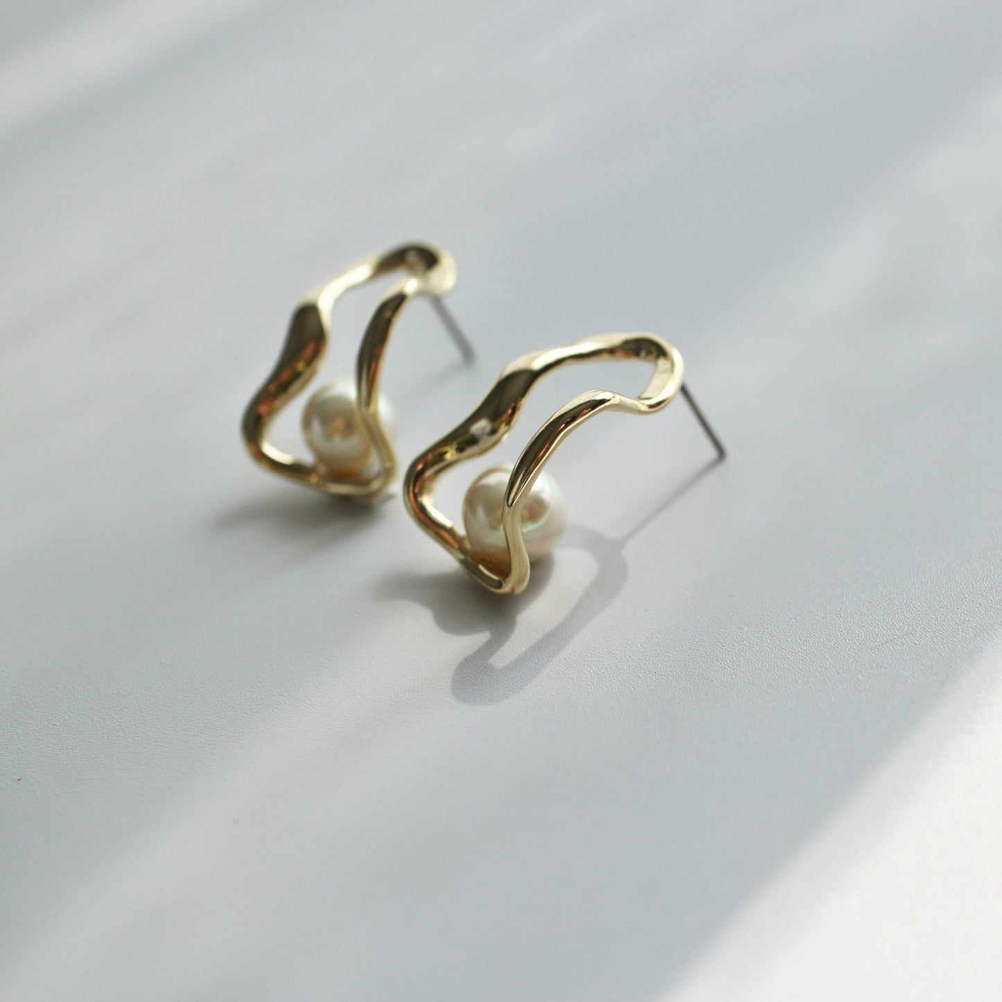 Nuance Metal Pearl Pierce