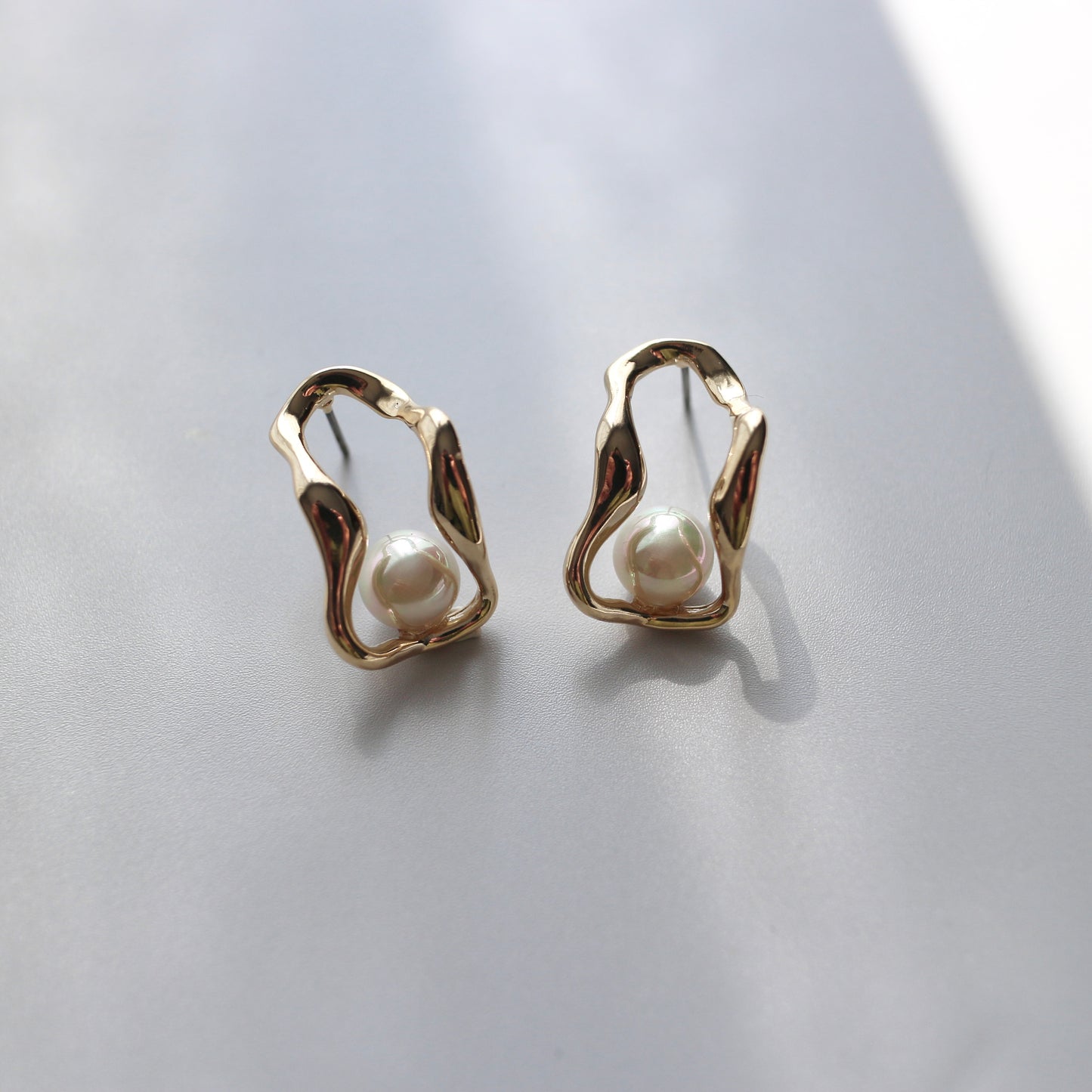 Nuance Metal Pearl Pierce