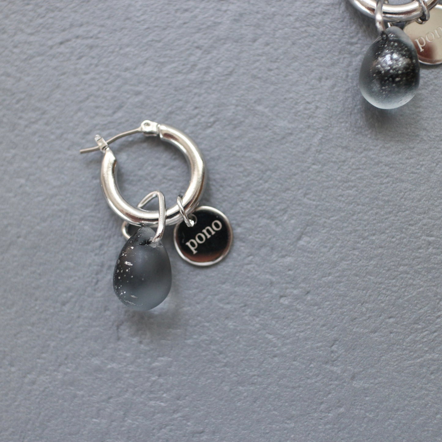 Noir Grace pierce /earring