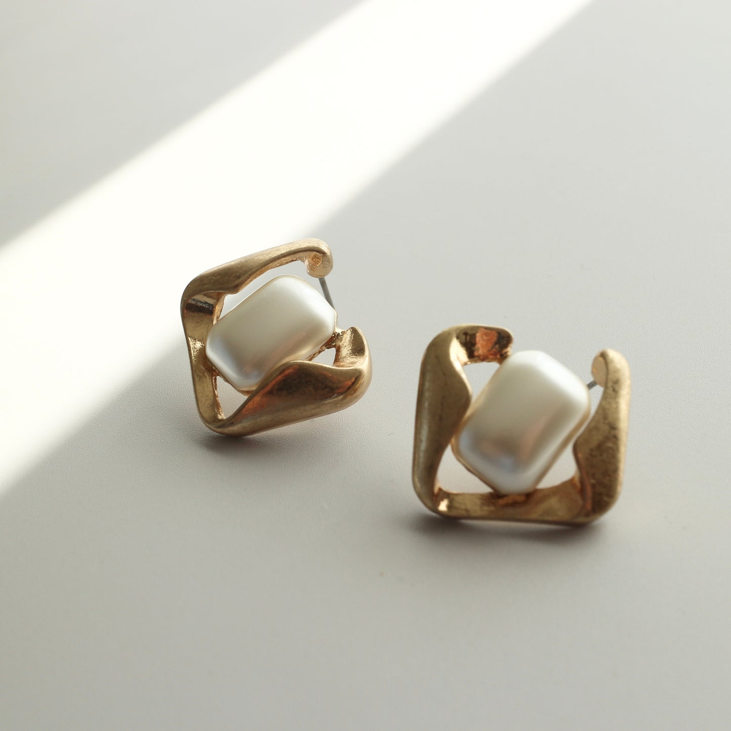 square pierce