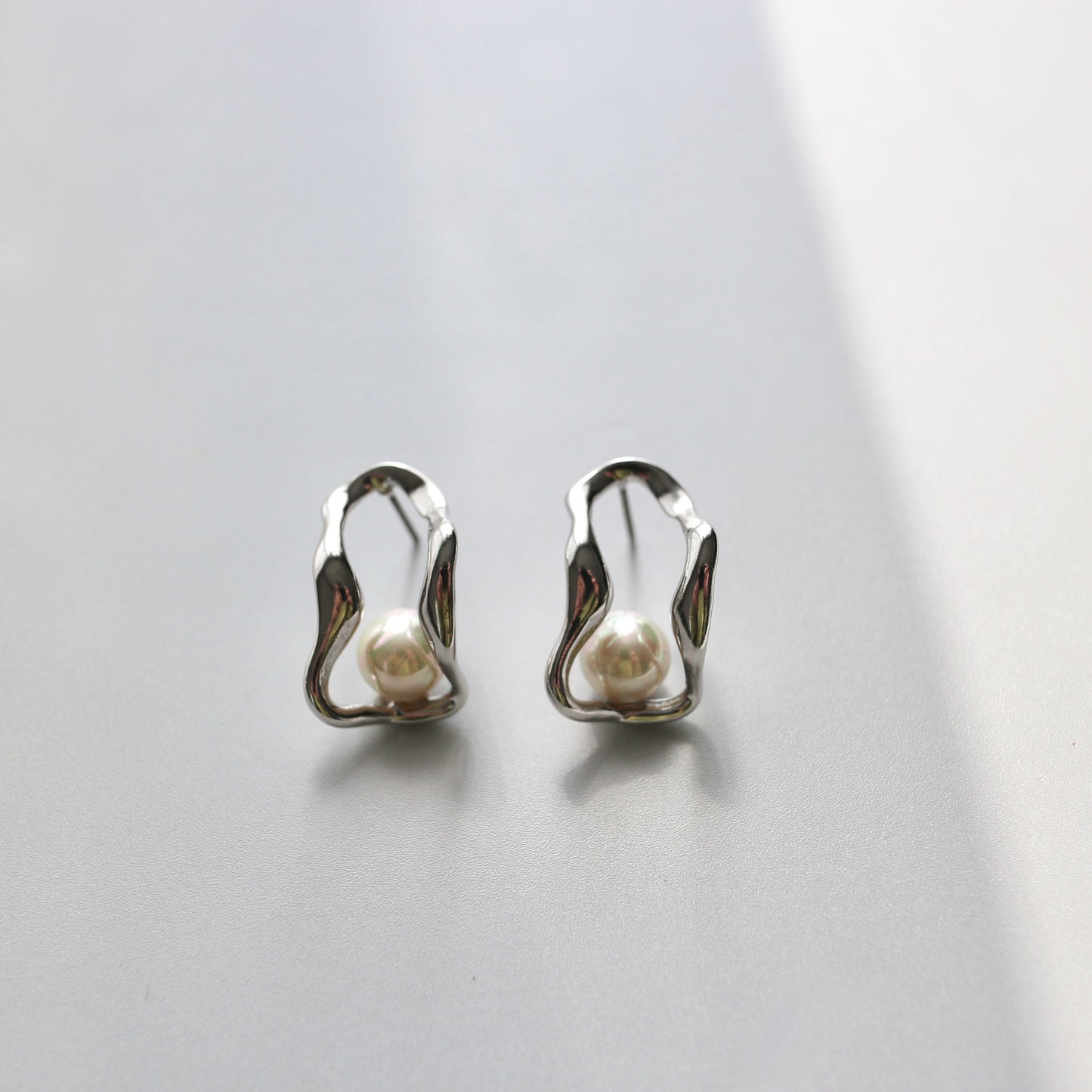 Nuance Metal Pearl Pierce