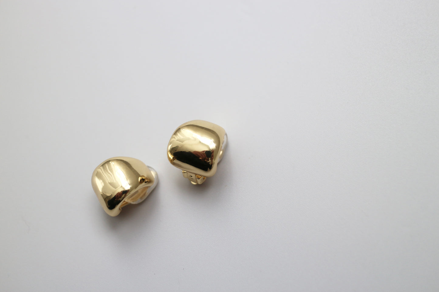 rounded earring