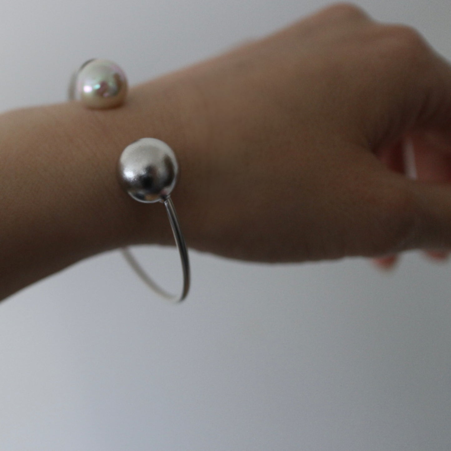 Pearl bangle