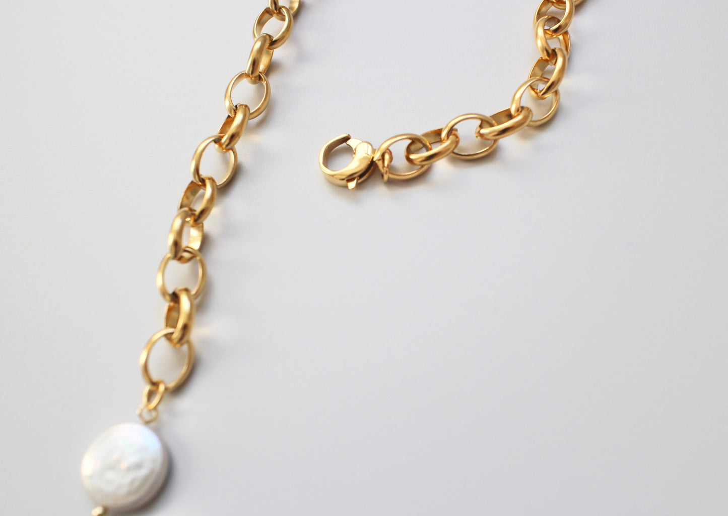 Pearl chain necklace