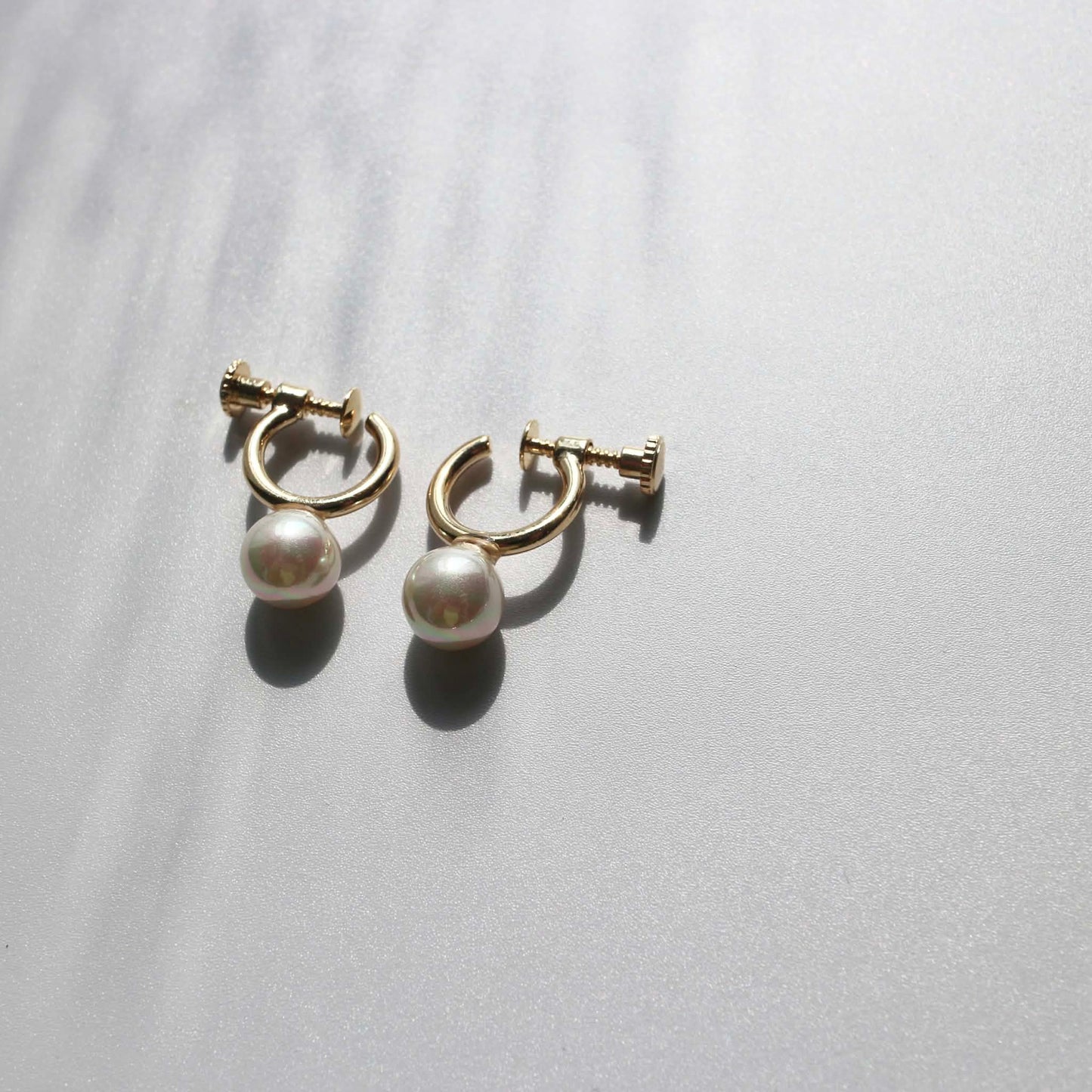perl Hoop earring