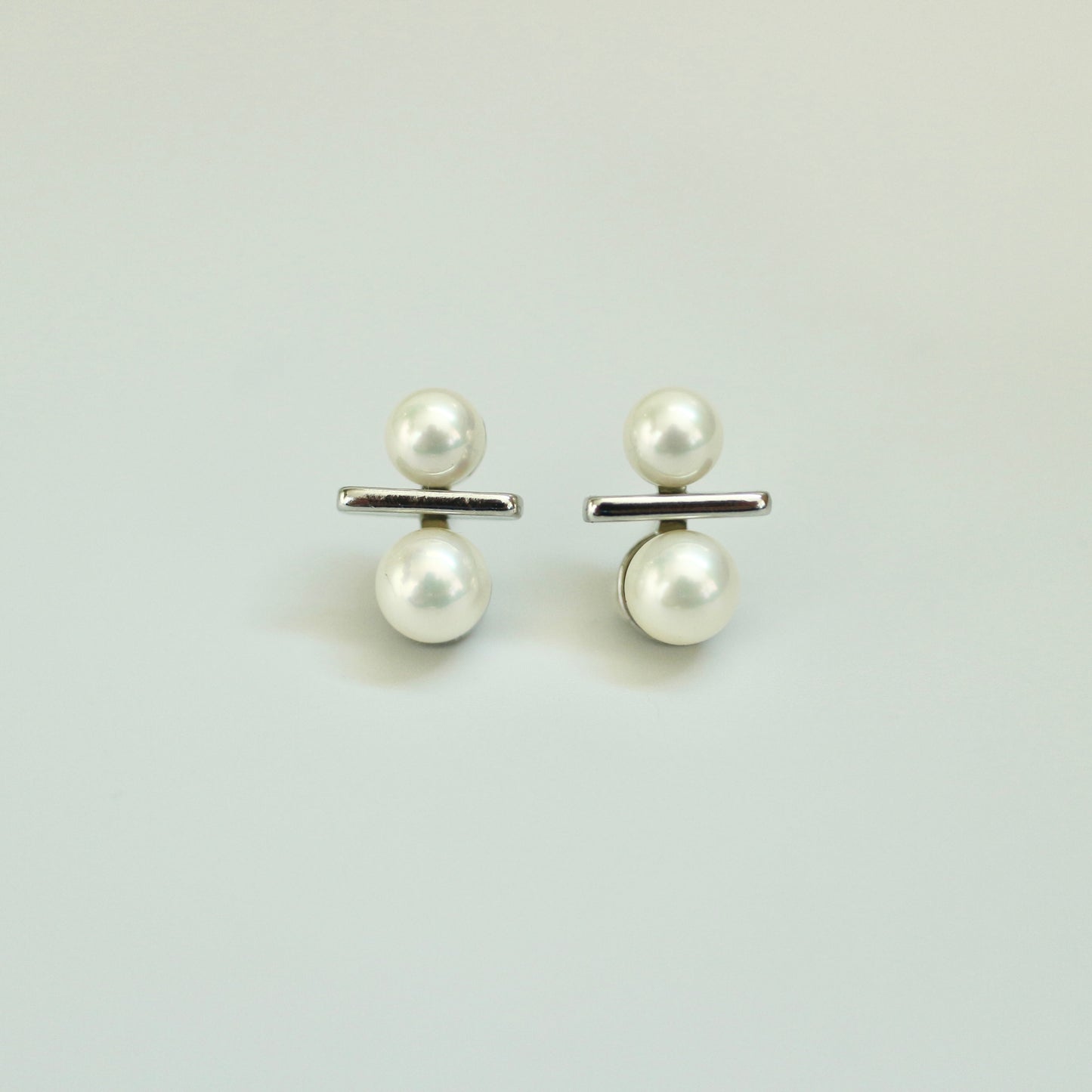 double pearl pierce